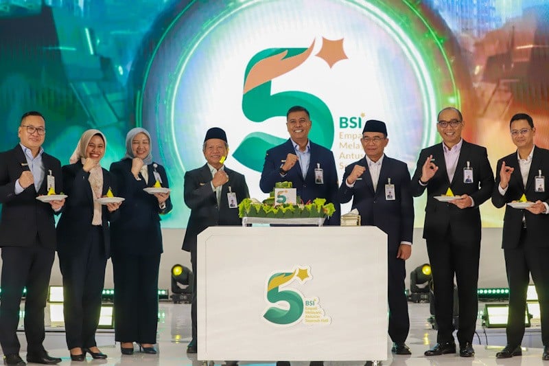 Milad ke-5, BSI Ajak Masyarakat Investasi Emas - Bagian 5