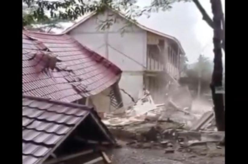 Bencana Tanah Bergerak di Tegal, 104 Rumah Rusak hingga Bangunan SMA Ambruk