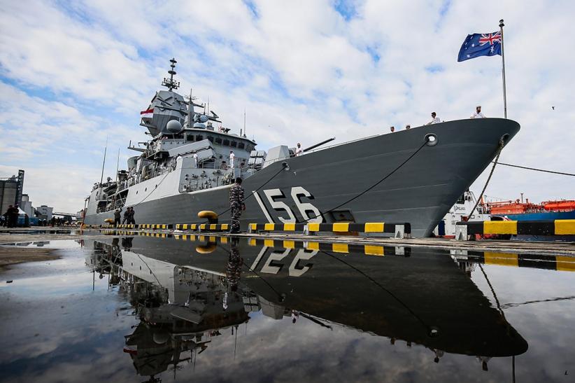 Kapal Perang Australia Bersandar di Pelabuhan Tanjung Priok Jakarta - Bagian 1