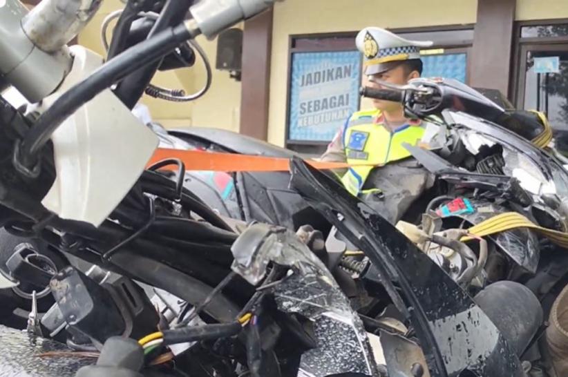 Kecelakaan Maut 2 Motor Tabrakan di Pangkep, 1 Orang Siswi SMA Tewas