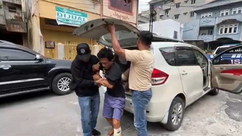 Melawan saat Ditangkap, 2 Maling Sempat Viral Gotong Motor Curian di Medan Ditembak