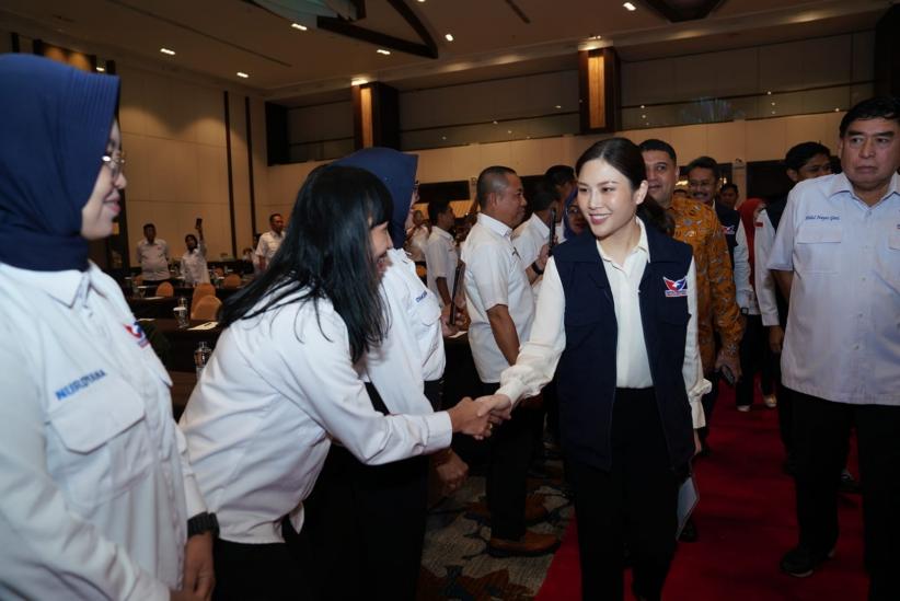 Momen Angela Tanoesoedibjo Kukuhkan Pengurus DPW Partai Perindo Sulawesi Selatan - Bagian 6