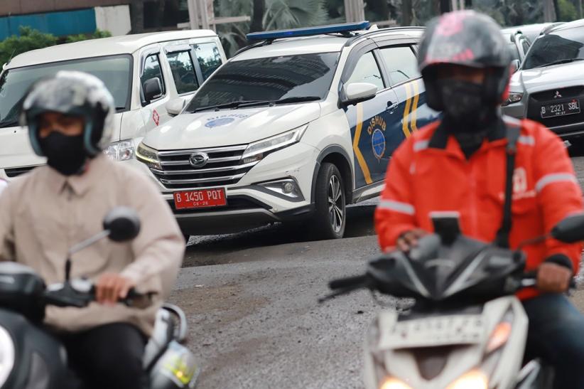 Jalanan Jakarta Rusak Parah, Pengendara Diimbau Hati-Hati - Bagian 5