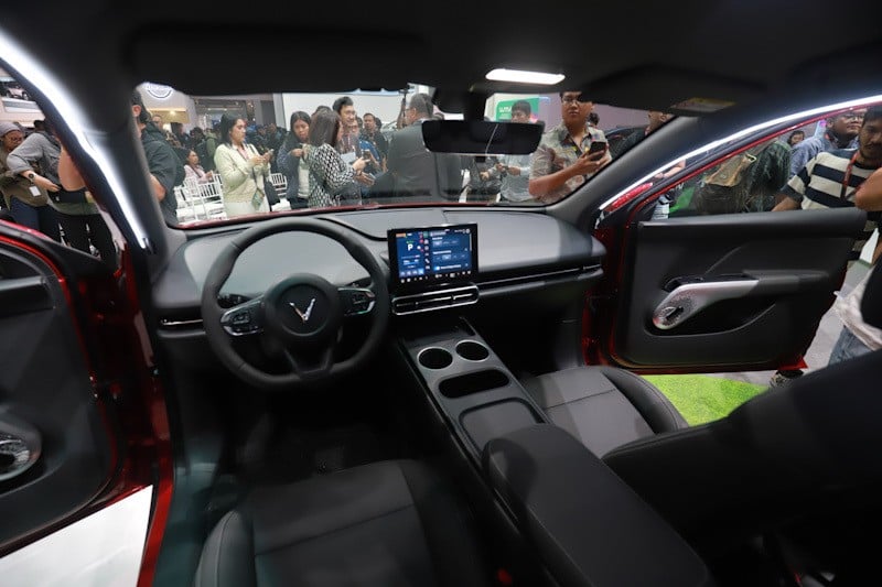 Tampilan Mobil Listrik Tujuh Penumpang VinFast VF MPV 7, Segini Harganya - Bagian 3