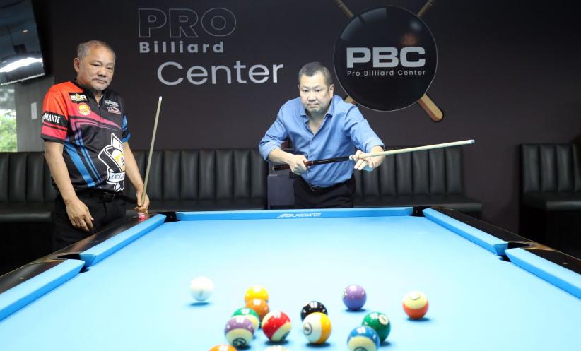 Potret Kevin Sanjaya Jajal Bertanding dengan Dua Legenda Biliar Dunia - Bagian 5