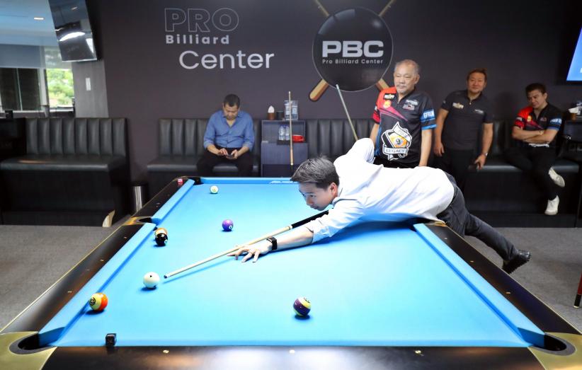 Potret Kevin Sanjaya Jajal Bertanding dengan Dua Legenda Biliar Dunia - Bagian 2