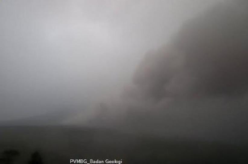 Gunung Semeru Meletus, Luncurkan Awan Panas Guguran Sejauh 6.000 Meter