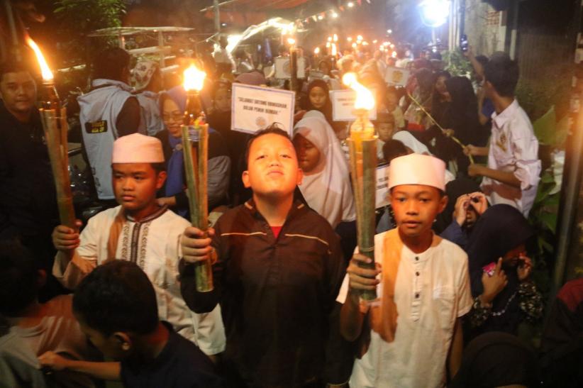 Ratusan Anak Ramaikan Pawai Obor Sambut Ramadan 1447 H - Bagian 2