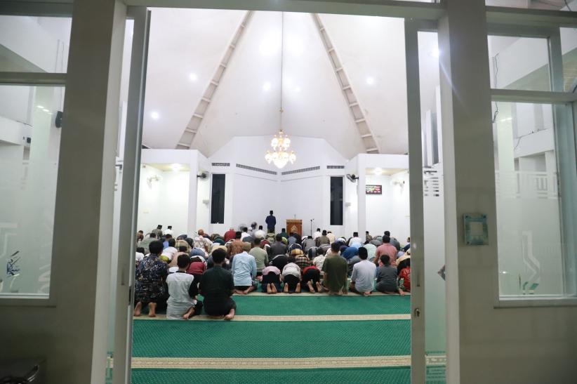 Warga Muhammadiyah Melaksanakan Tarawih Pertama Ramadan 1447 H - Bagian 4