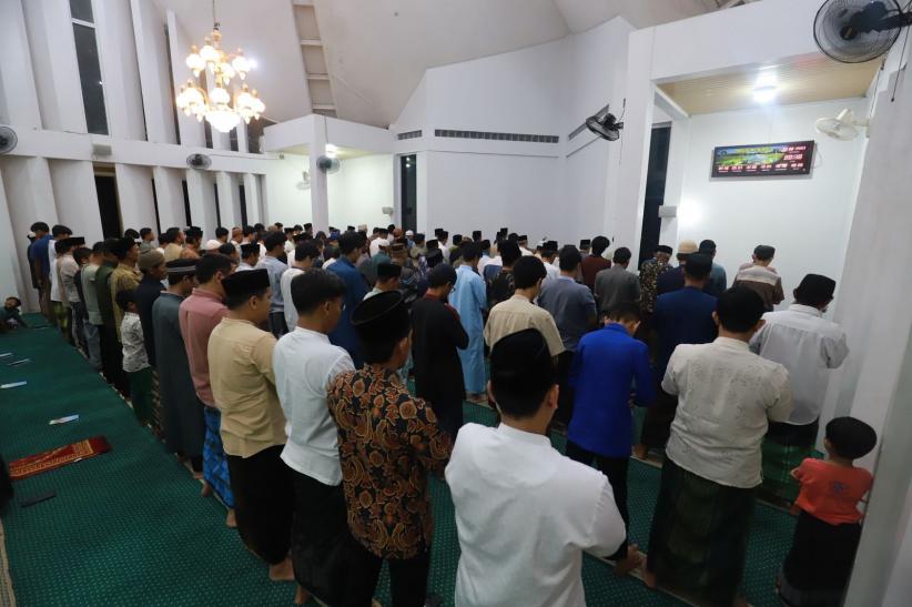 Warga Muhammadiyah Melaksanakan Tarawih Pertama Ramadan 1447 H - Bagian 3