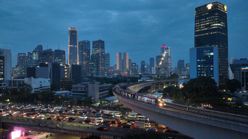 Selama Ramadan, Penumpang LRT Jabodebek Bisa Buka Puasa di Kereta hingga Jam 19.00 WIB - Bagian 3