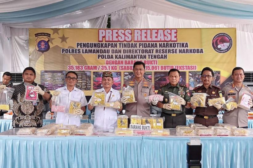 Polisi Gagalkan Penyelundupan Sabu 35,1 Kg di Jalan Trans Kalimantan, 2 Kurir Ditangkap