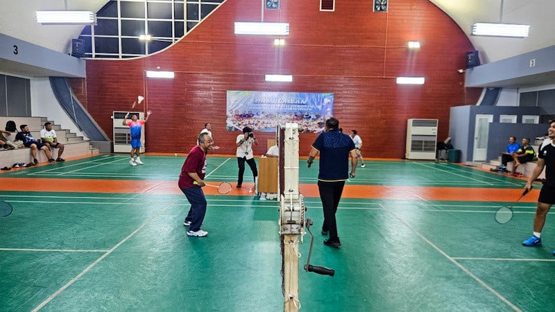 Ngabuburit, Kepala BKN Tanding Badminton Bareng Mendikdasmen - Bagian 4