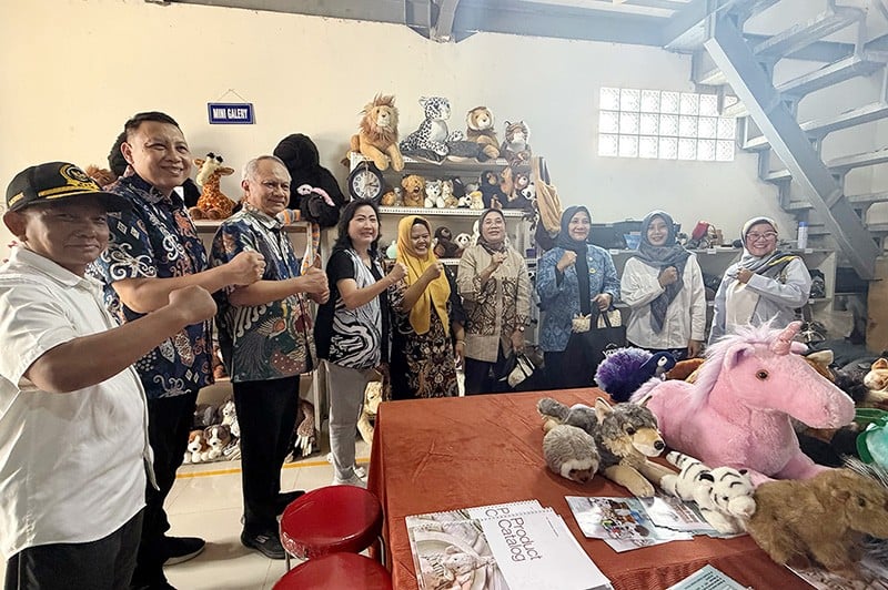 Berdampak Positif bagi Perekenomian, Produsen Boneka Trilili di Bogor Diapresiasi - Bagian 3