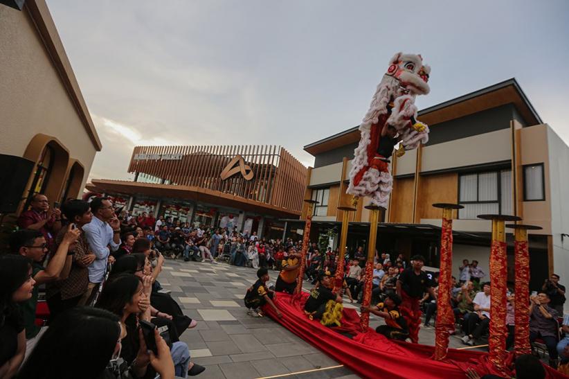 Spot Nongkrong View Runway Bandara Soetta, Nonton Pesawat Take Off - Landing - Bagian 3