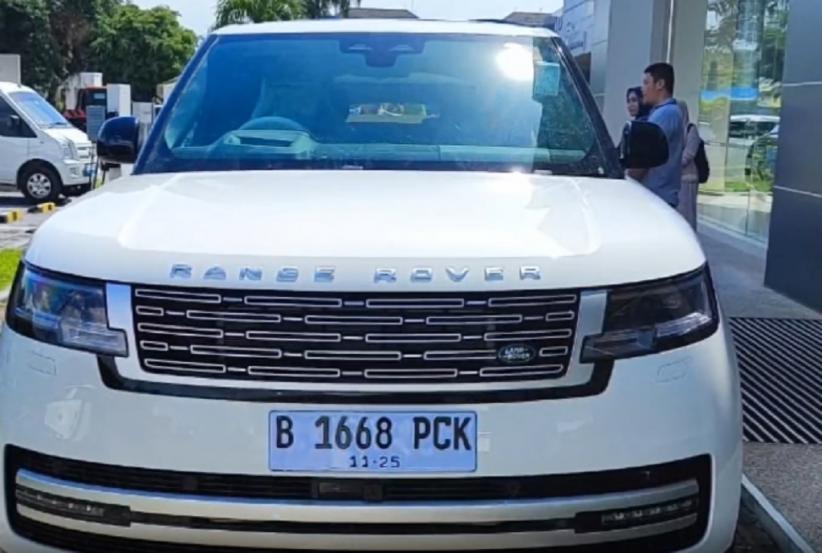 Respons Kritik Publik, Gubernur Kaltim Kembalikan Mobil Dinas Rp8,5 Miliar