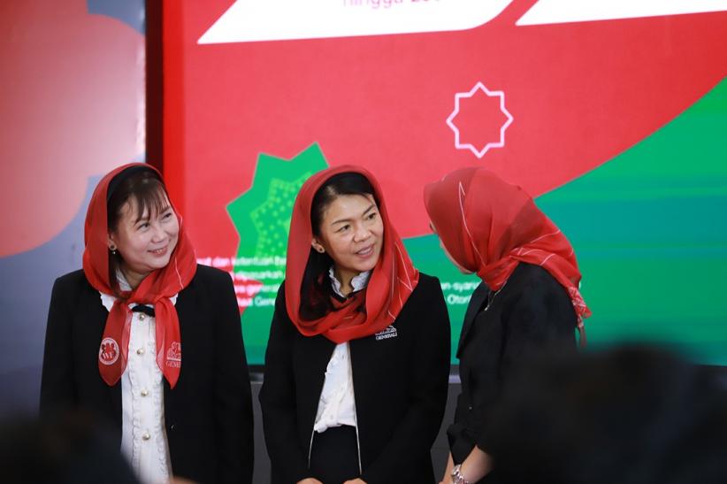 Industri Asuransi Perkuat Layanan Syariah - Bagian 3