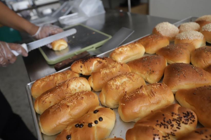 Roti Rotina Jadi Incaran Warga Tangerang untuk Menu Berbuka Puasa - Bagian 3