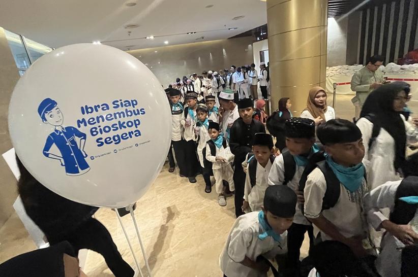 Berbagi Kebahagiaan di Bulan Ramadan, 1.300 Anak Yatim Dapat Santunan - Bagian 4