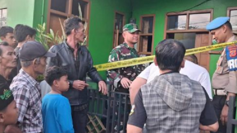 Bocah Ditemukan Tewas Bersimbah Darah di Rumahnya di Cipatat, Polisi Olah TKP