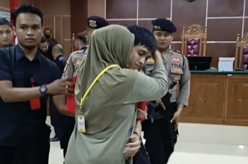 Fandi Ramadhan ABK Penyelundup 2 Ton Sabu Lolos dari Hukuman Mati, Dihukum 5 Tahun Penjara