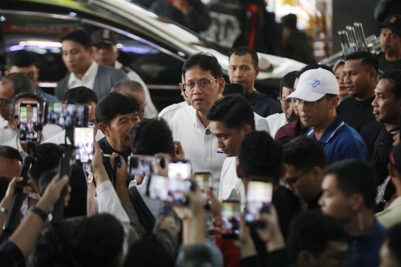 Menkeu Purbaya Dengarkan Keluhan Pedagang Pasar Tanah Abang - Bagian 4