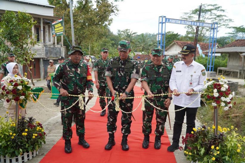 Pangdam IV/Diponegoro Tutup TMMD Regional ke-127 TA 2026 di Somagede Kebumen - Bagian 4