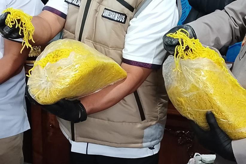 Penampakan Mie Berformalin, Beredar 1,5 Ton per Hari di Jateng - Bagian 1