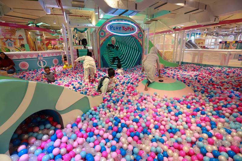 Berbagi Berkah Ramadan, Ribuan Anak Yatim Ngabuburit di Pusat Perbelanjaan LMI    - Bagian 2