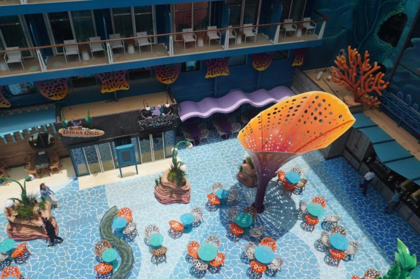 Keseruan Menjelajah Kapal Disney Adventure, Ada Roller Coaster di Atas Laut! - Bagian 2