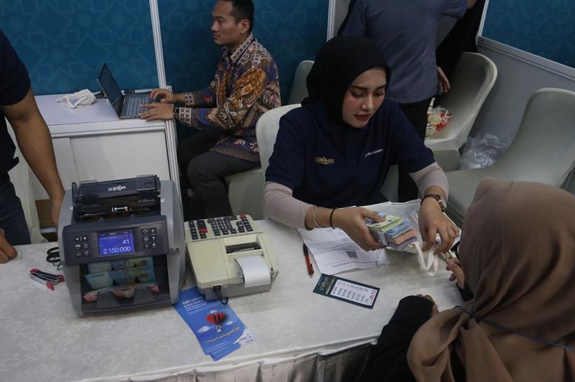 Penukaran Uang Baru untuk Kebutuhan Lebaran - Bagian 3