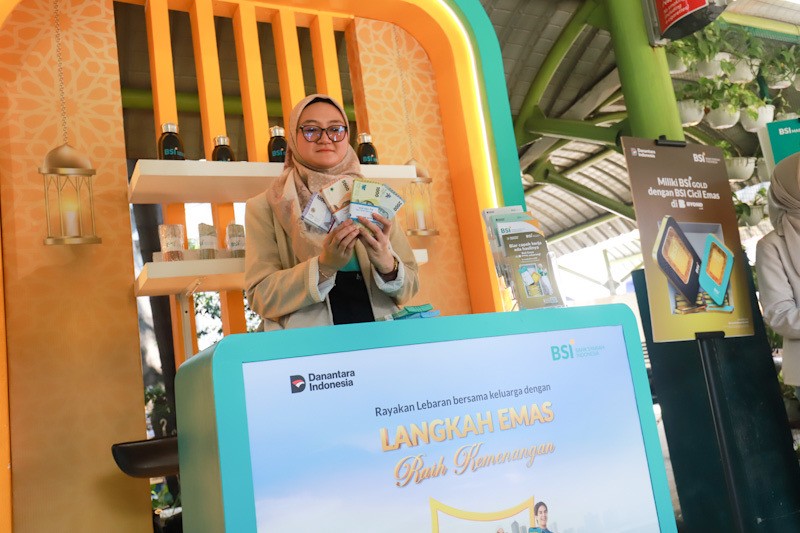 Buka Delapan Posko Mudik di Jalur Padat Jawa-Sumatra, BSI Hadirkan Layanan Kesehatan hingga Transaksi Digital bagi Pemudik - Bagian 4