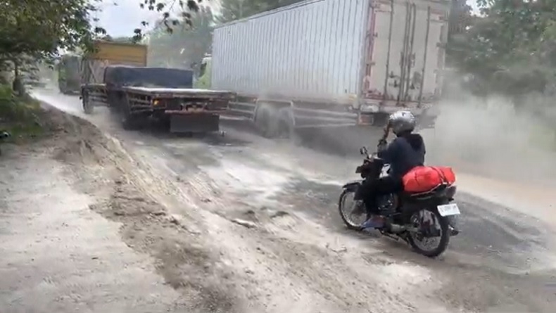 Waspada! Bahaya Intai Pemudik, Jalur Lingkar Selatan Tuban Rusak Parah