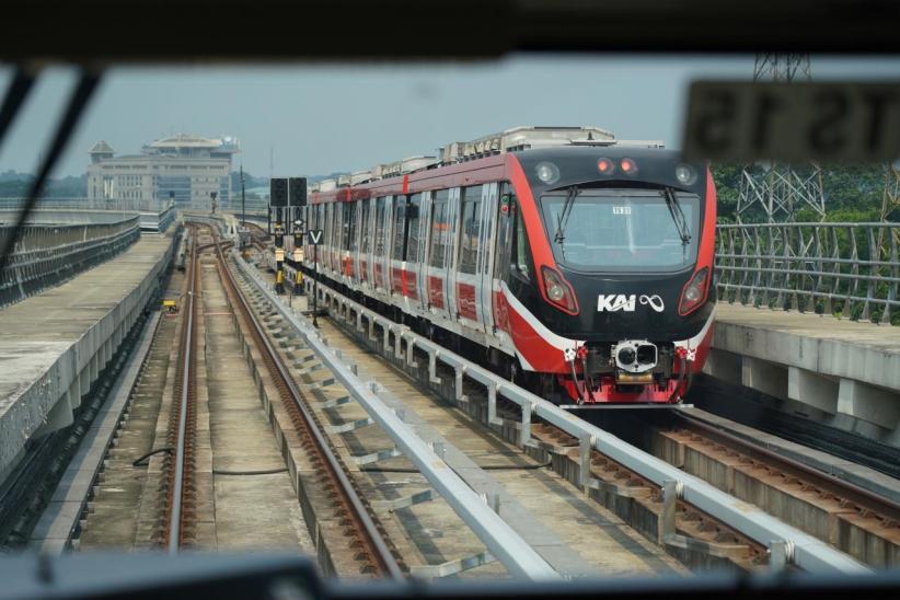 KAI Operasikan 270 Perjalanan LRT Jabodebek Selama Lebaran 2026 - Bagian 1