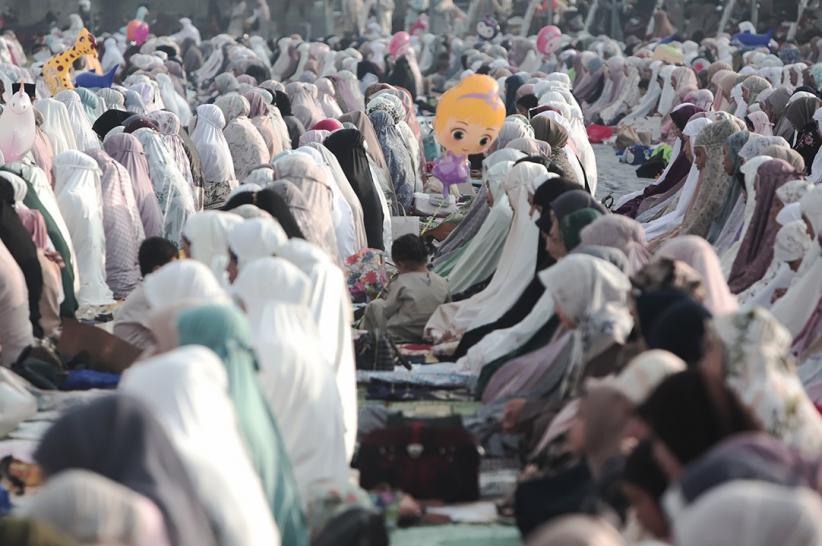 Ribuan Jemaah Muhammadiyah Salat Idulfitri di Lapangan PSP Depok - Bagian 6