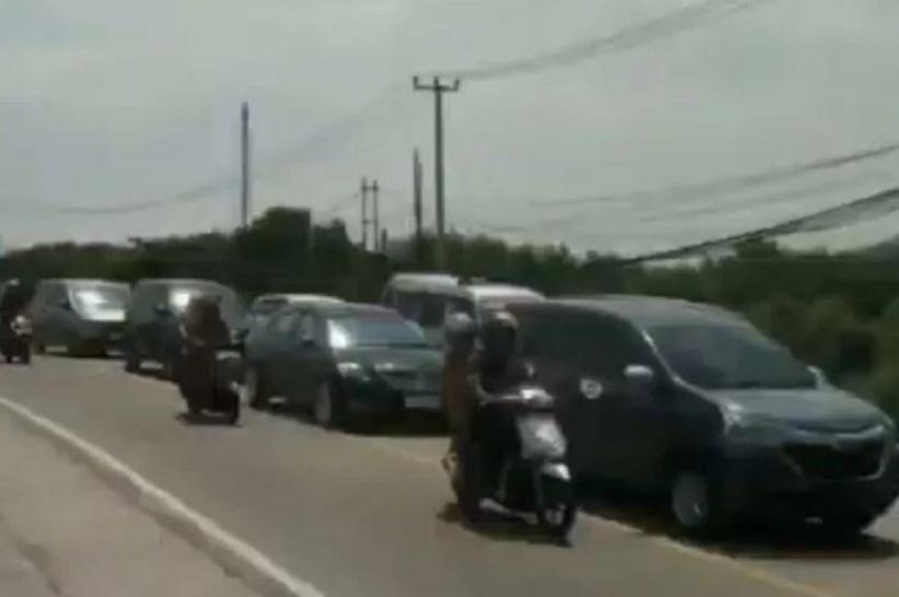 Wisata Anyer-Carita Diserbu Wisatawan, Polisi Siapkan 4 Posko Pengamanan