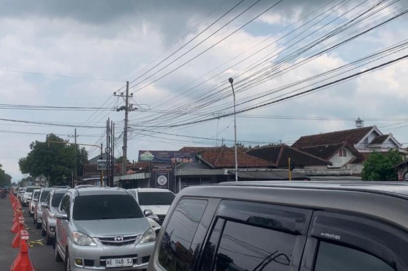 Puncak Arus Balik Lebaran, Ribuan Kendaraan Tinggalkan Ponorogo Menuju Madiun
