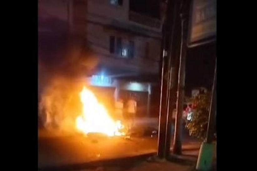 Kecelakaan Mengerikan 2 Motor Bertabrakan hingga Terbakar di Medan, 2 Orang Luka