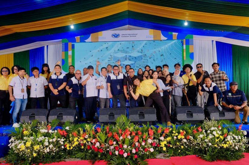 Perkuat Identitas Dukung Operasional Terminal Peti Kemas Berdaya Saing Global - Bagian 2