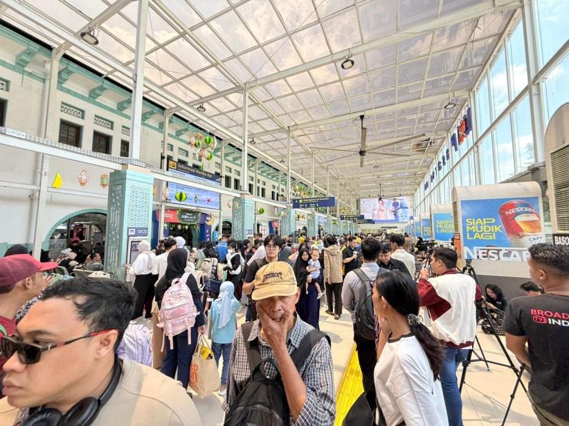 Okupansi KA Jarak Jauh Tembus 118 Persen Selama Mudik 2026 - Bagian 3