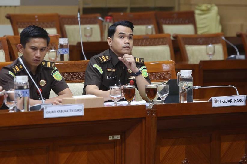 Ekspresi Kajari Karo Dipanggil Komisi III DPR soal Kasus Videografer Amsal Sitepu - Bagian 4