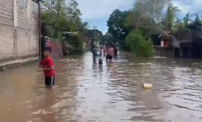 Banjir dan Longsor Terjang Jembrana, BPBD Catat 7 Lokasi Bencana