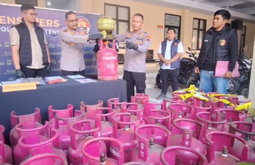 Terbongkar! Kepala SMK di Brebes Oplos Elpiji Subsidi Dalam Gudang Sekolah