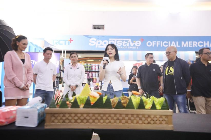 Momen Valencia Tanoesoedibjo Resmikan Sportstive+ Edition Badminton - Bagian 2