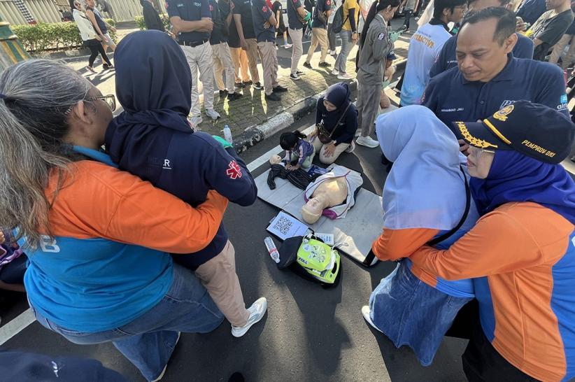 Antusiasme Warga Ikuti Latihan Pertolongan Pertama saat Kondisi Darurat - Bagian 1