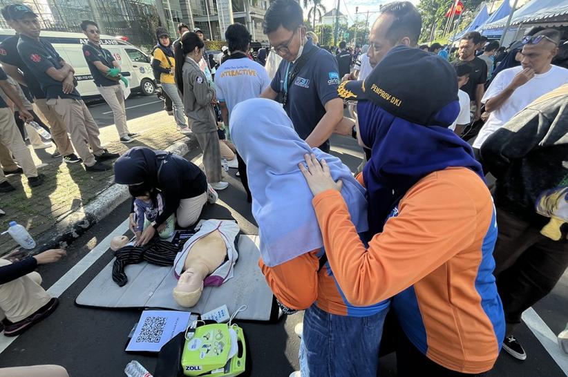 Antusiasme Warga Ikuti Latihan Pertolongan Pertama saat Kondisi Darurat - Bagian 4