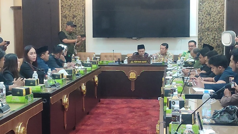 Keluarga Korban Peluru Nyasar Diduga dari Latihan Tembak Marinir Mengadu ke DPRD Jatim