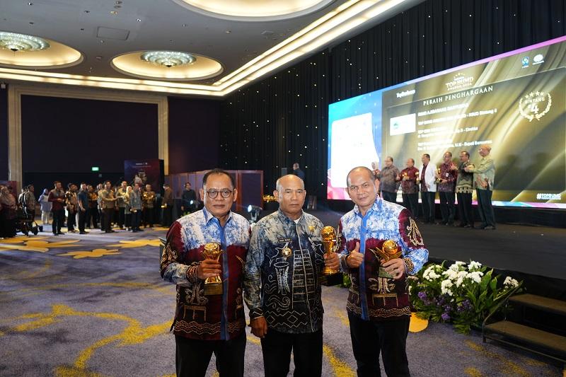 Bupati Kotabaru Muhammad Rusli Terima Penghargaan sebagai TOP Pembina BUMD 2026