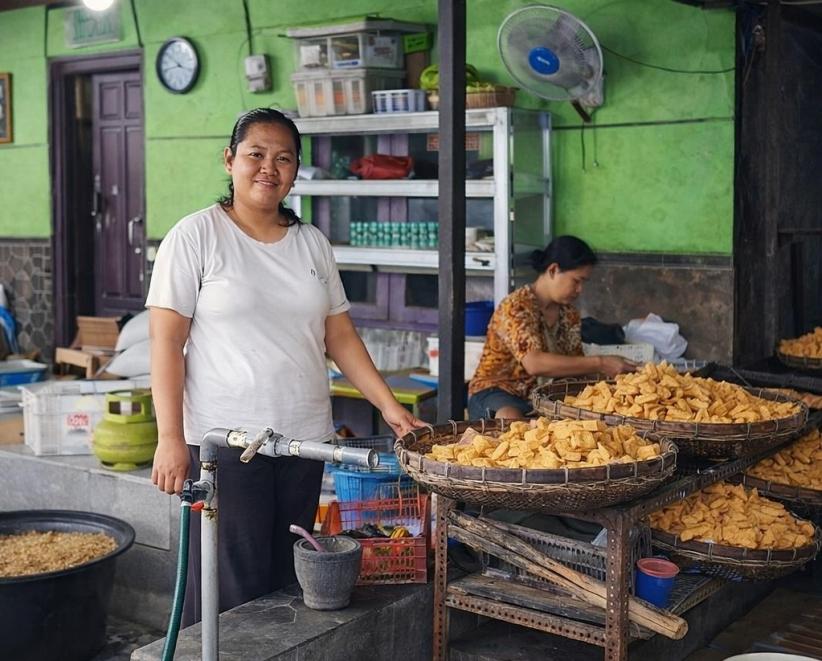 Nia Anggraini Berhasil Kembangkan Usaha Tahu bersama PNM Mekaar dan BRI