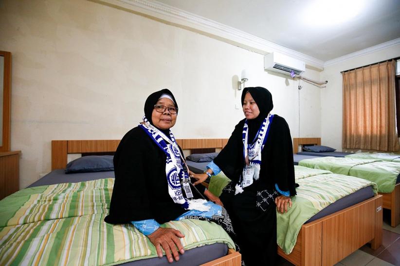 Siap ke Tanah Suci, Calon Jemaah Haji Kloter Pertama Masuk Asrama Pondok Gede - Bagian 4